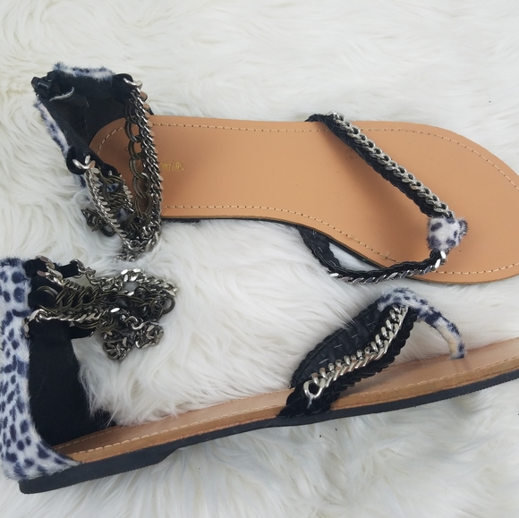 Leopard Print Flat Sandals with Chain Detail - Picture 1 of 6